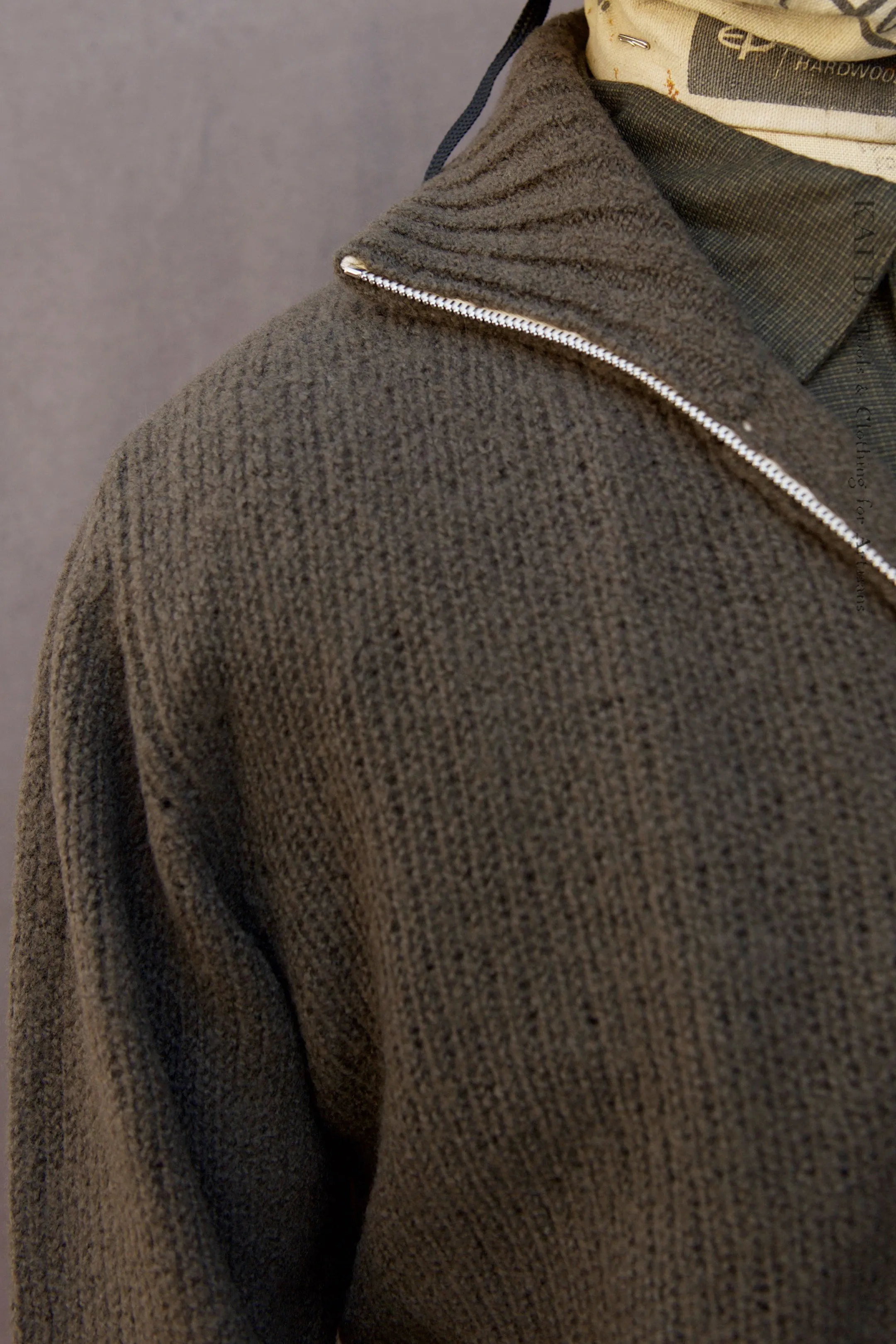 Soft Boucle Wool Cardigan - Khaki - M, L